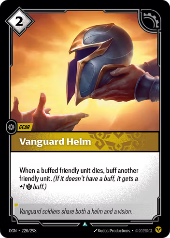 Vanguard Helm (Foil)